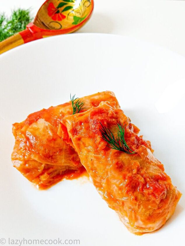 russian stuffed cabbage rolls golubtsi