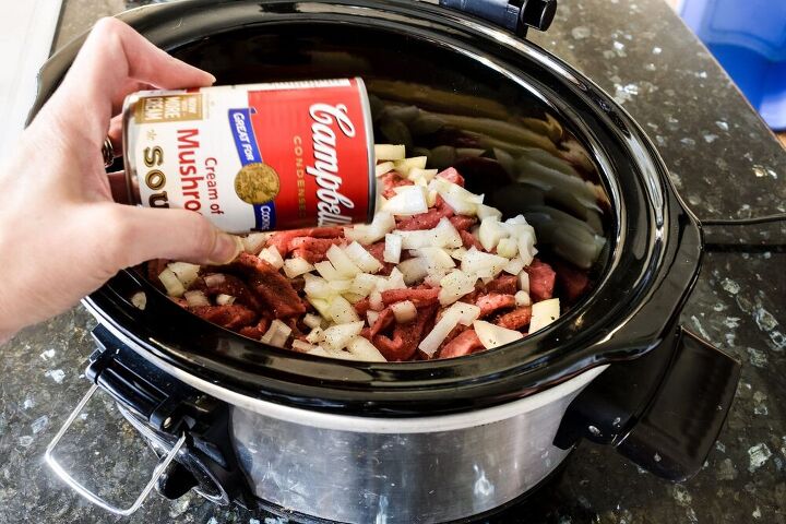 easy crock pot beef stroganoff with mushroom soup