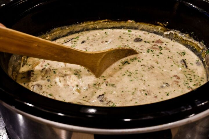 easy crock pot beef stroganoff with mushroom soup