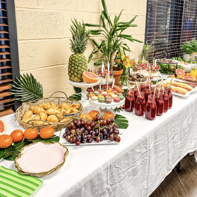 How to Throw a Tropical No Cook Brunch | Foodtalk