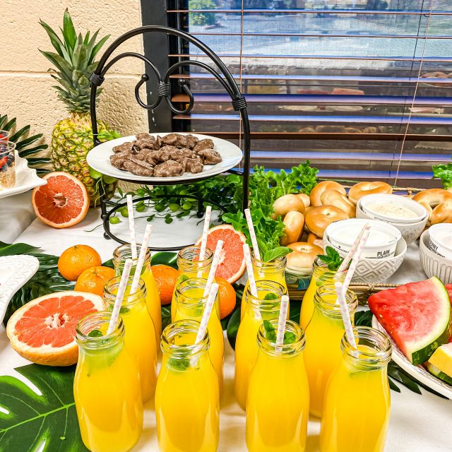 how to throw a tropical no cook brunch