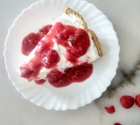creamy raspberry pie