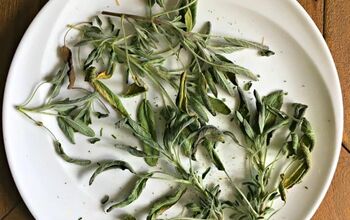 How to Dry Herbs in the Microwave