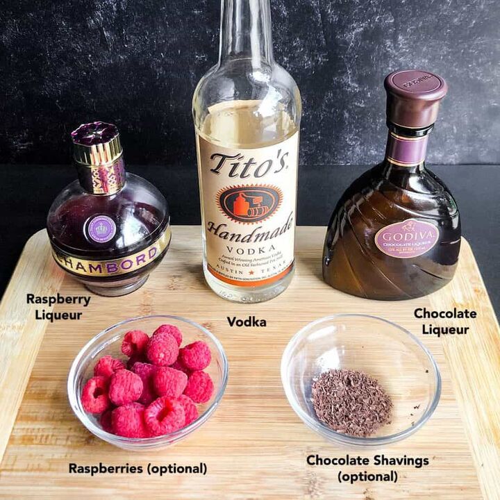 chocolate raspberry martini, You will need these ingredients plus optional chocolate sugar for the rim