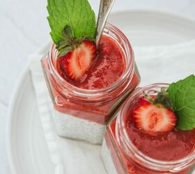 strawberry rhubarb chia seed pudding
