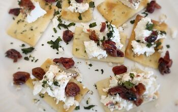5 Minute Cranberry Basil Goat Cheese Crackers