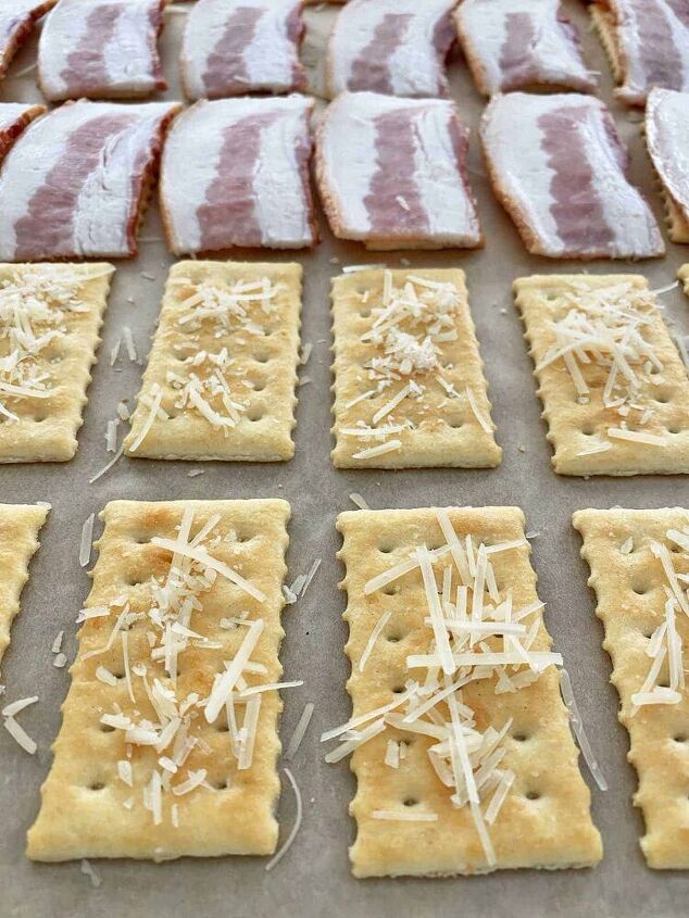 parmesan bacon crackers