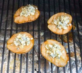 grilled pears with gorgonzola, Fill with gorgonzola and grill 5 more minutes