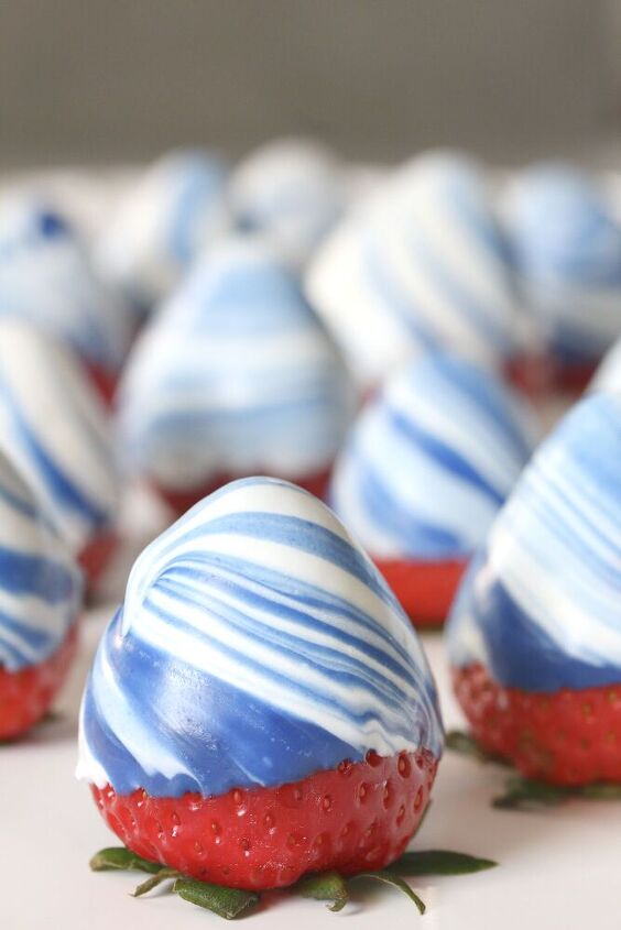 4th of july candy swirled strawberries