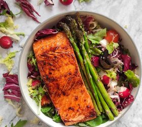 This pan-seared salmon uses minimal ingredients, minimal effort, and has maximum flavor