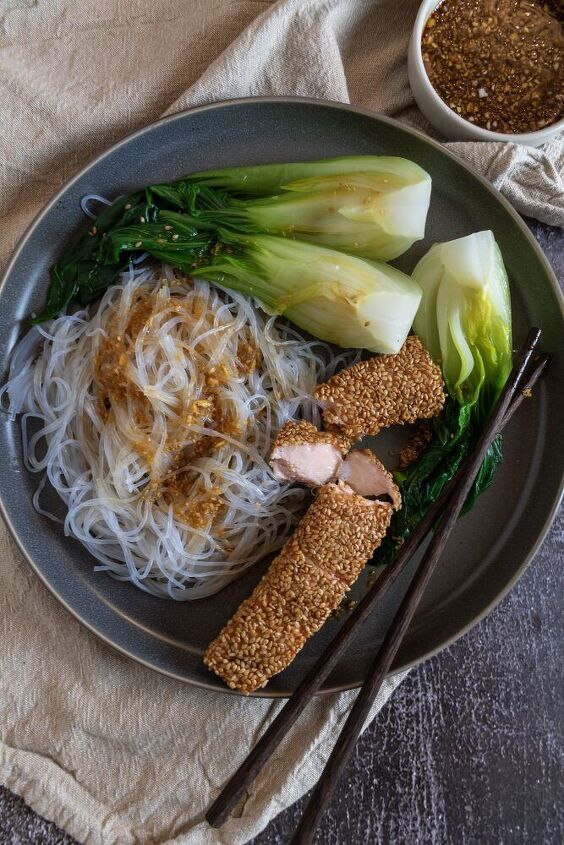 sesame seared salmon with pak choi and vermicelli rice noodles