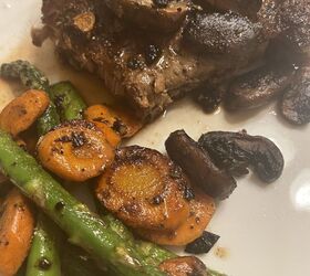 skillet steak dinner, Mushrooms carrots and asparagus