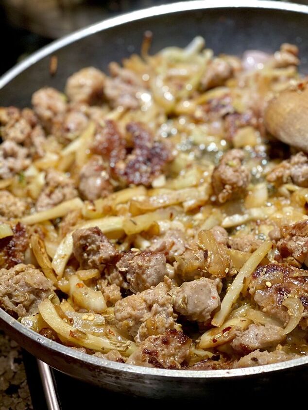 caramelized fennel and spicy sausage pasta
