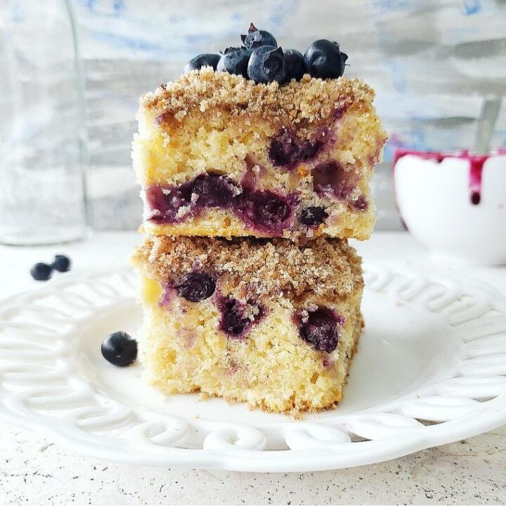 blueberry coffee cake with sour cream