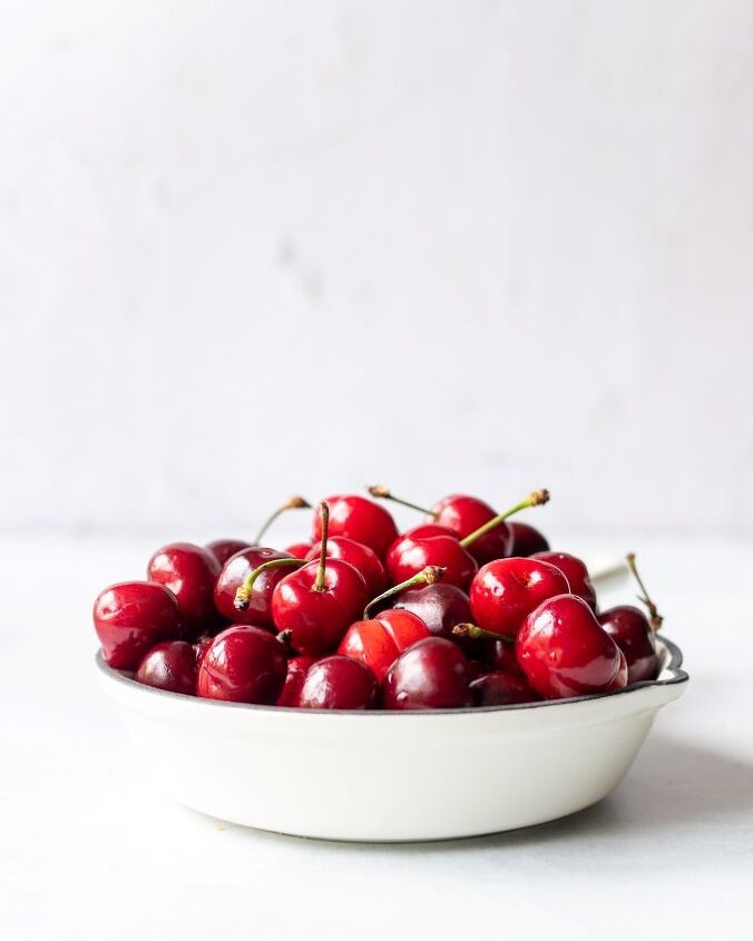 CHERRY ICEBOX RIBBON COOKIES | Foodtalk