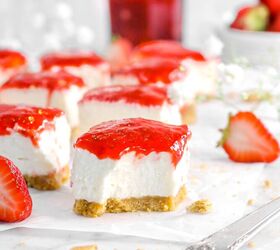 Easy No Bake Strawberries and Cream Cheesecake Bars | Foodtalk