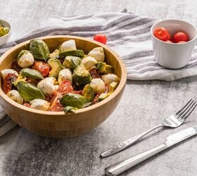 Roasted Tomato Caprese Salad Recipe: Low Calorie Vegetarian Dinner