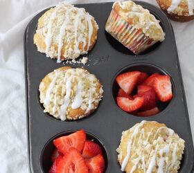 strawberry lemon streusel muffins