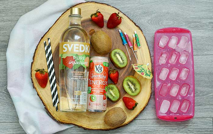 strawberry kiwi vodka cocktail recipe