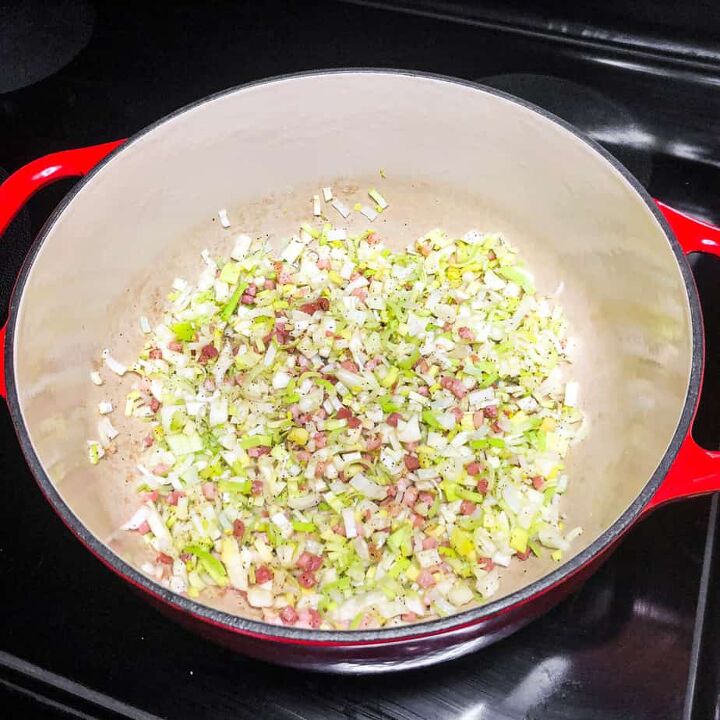orzo soup with pancetta, Add leeks and fennel