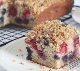 Berry Buckle Coffee Cake - Lion's Bread