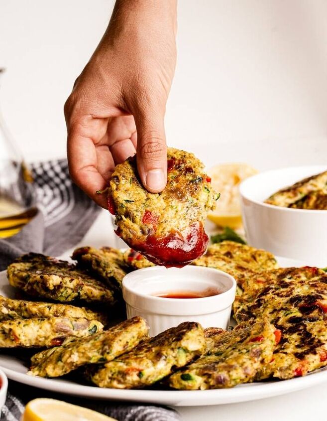 how to make crispy zucchini fritters with broccoli vegan recipe