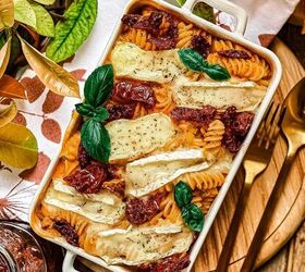Sun-Dried Tomato Baked Pasta With Brie Cheese