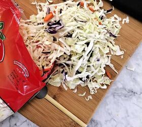 <u>Mix 1 bag of coleslaw mix with THIS for a delicious, 5-minute dish that's always a hit</u>