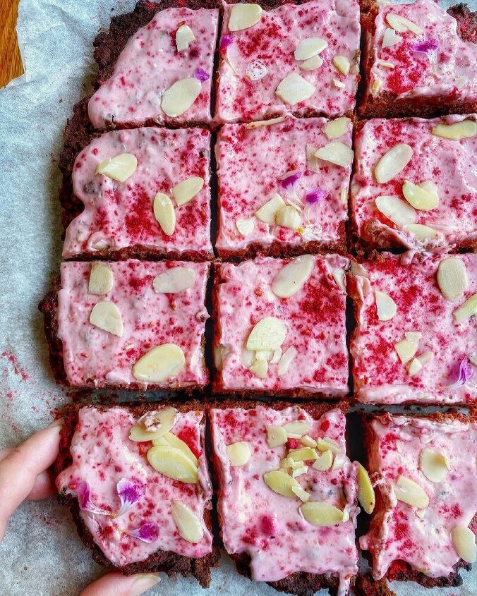 vegan choco beet cake with pink almond frosting