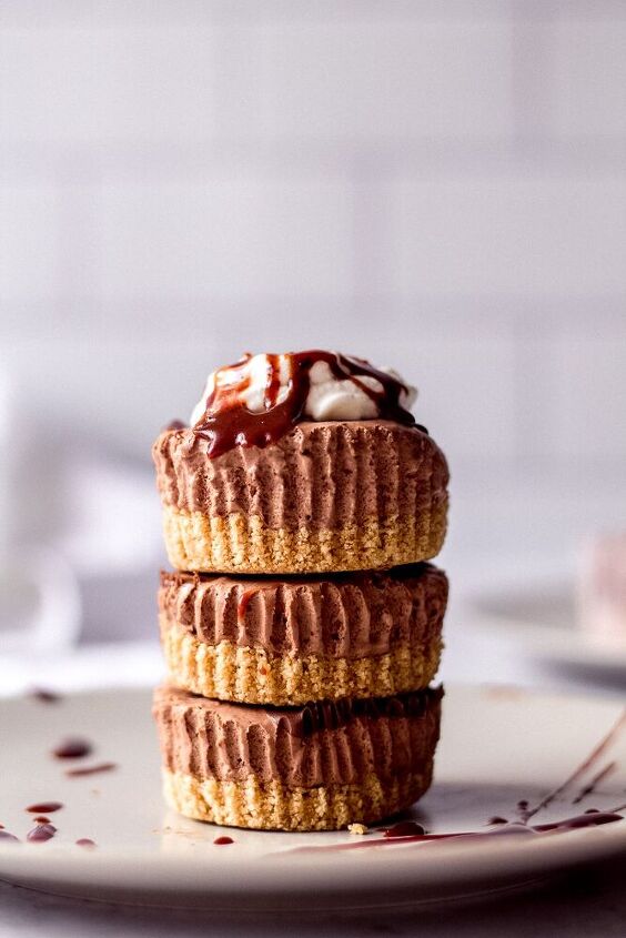 mini chocolate nutella swirl ice cream cakes