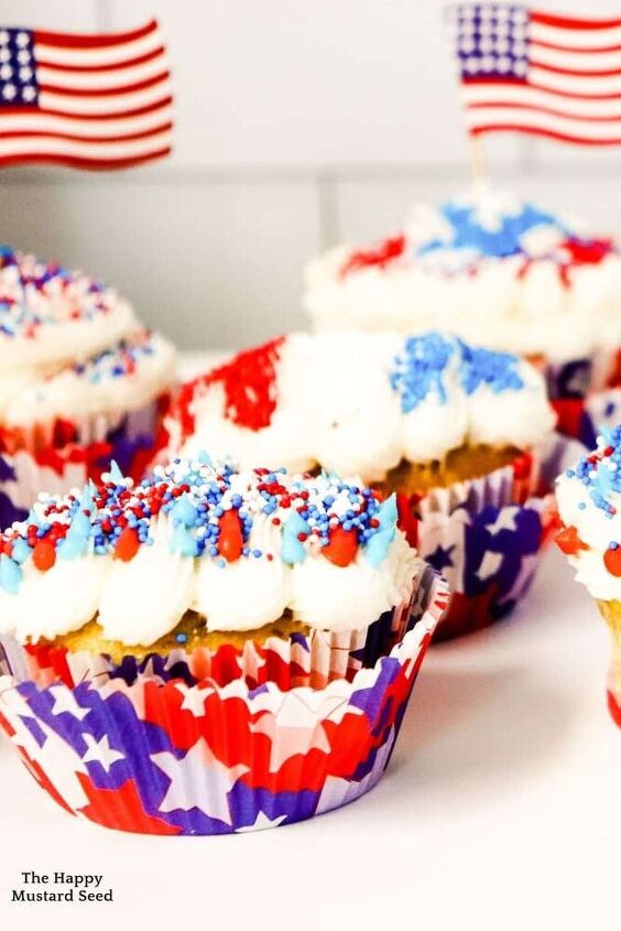 red white and blue patriotic cupcakes