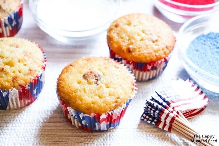 red white and blue patriotic cupcakes