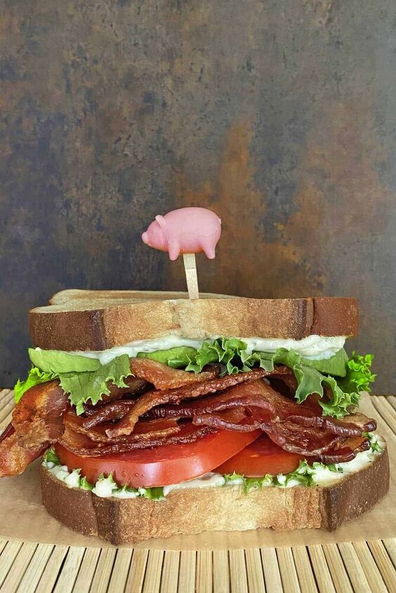 best blat sandwich recipe, Bacon Lettuce Tomato Sandwich with Avocado and Ranch Balsamic Mayo