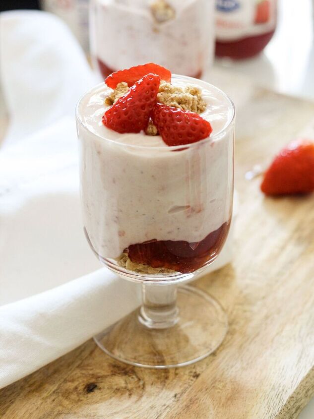 greek nonfat yogurt with strawberry recipe