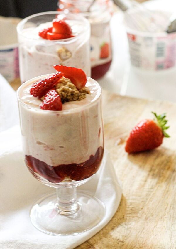 greek nonfat yogurt with strawberry recipe