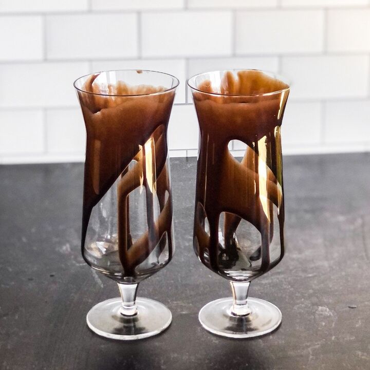 dirty banana cocktail, Optional Drizzle chocolate syrup in the glasses