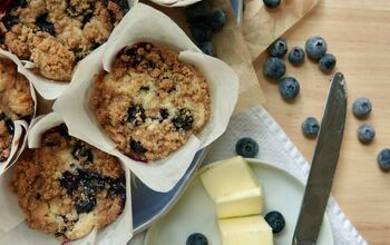 Two-Bowl Blueberry Streusel Muffins