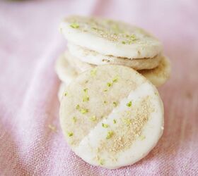 All the great flavors of a Key lime pie as a shortbread cookie that will melt in your mouth