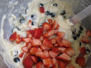 4th of july breakfast muffins, Fold in 3 large strawberries diced