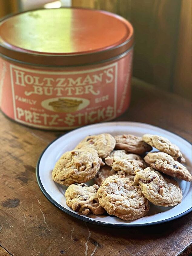 pretzel sea salt cookies with butterscotch and chocolate chips