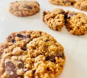 oatmeal cookies with tahini dates chocolate chunks