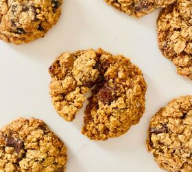 If oatmeal cookies are your thing, this unexpected recipe is TOTALLY worth a try