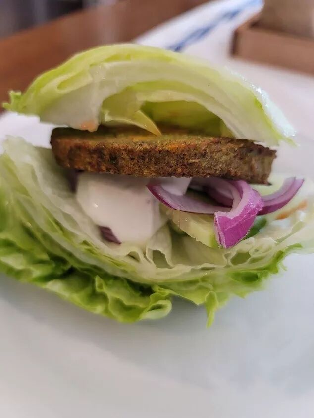 veggie burger on a lettuce bun 5 point on ww