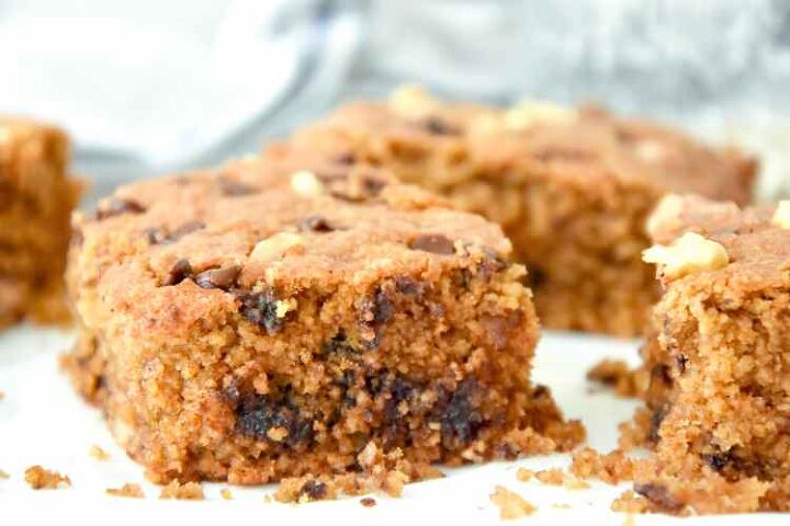 chocolate chip cookie oat bars