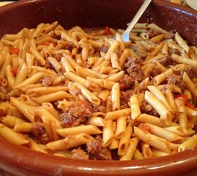Macarrones (Penne Pasta With Ground Meat)
