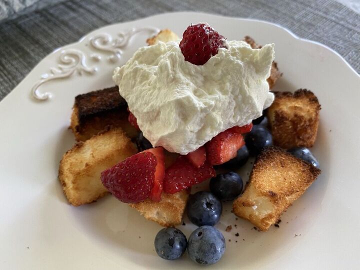 easy angel food cake and berries with lemon vanilla whipped cream