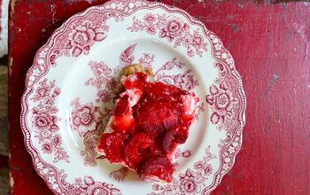 Strawberry Bars With Dots Pretzel Crust