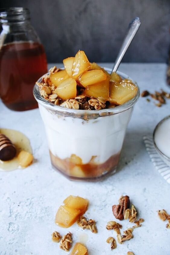parfaits with pear and honey compote