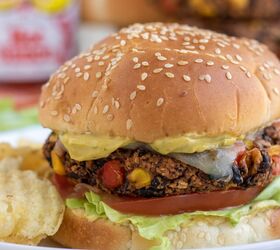 Spicy Homemade Black Bean Burgers | Foodtalk