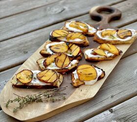 Whipped Ricotta on Crostini With Grilled Peaches | Foodtalk